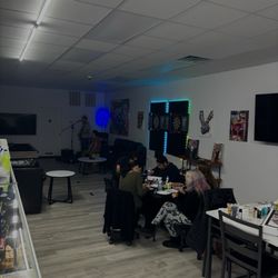 Good Vibes Smithfield - Paint night at the shop