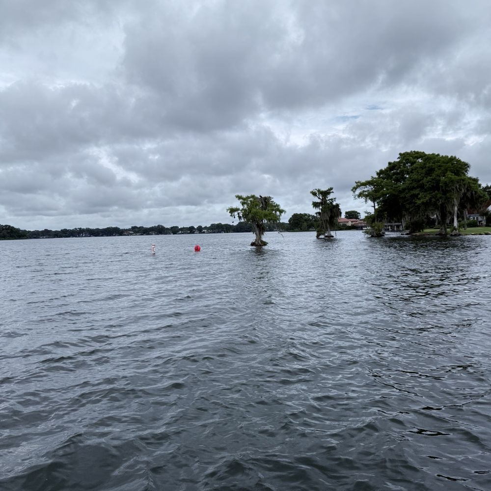 Scenic Boat Tour - Boat Tours Near Me - Winter Park, Florida Scenic Boat Tour - Boat Tours Near Me - Winter Park, Florida