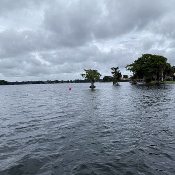 Scenic Boat Tour - Boat Tours Near Me - Winter Park, Florida Scenic Boat Tour - Boat Tours Near Me - Winter Park, Florida