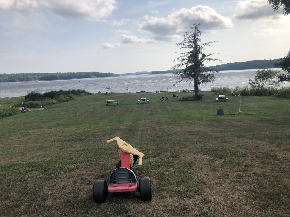 BAYVIEW MARKET & TAKE OUT CLOSED 28 Bayview Rd, Penobscot, ME Yelp