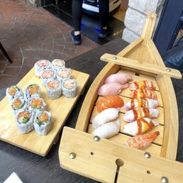 Sushi boat