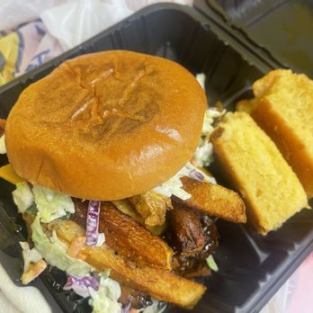 Twinado’s Kitchen Jerk Shack - Jerk Chicken Sandwich (special of the day) - New American Near Me - Pickerington, Ohio Twinado’s Kitchen Jerk Shack - Jerk Chicken Sandwich (special of the day) - New American Near Me - Pickerington, Ohio