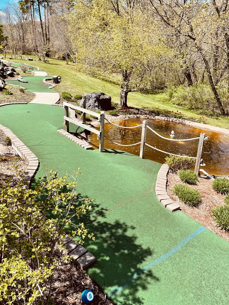 FOREU GOLF CENTER Updated September 2024 14 Photos & 14 Reviews