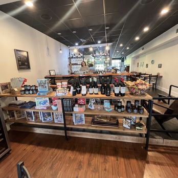 Tannin Wine House - Wine Tasting Room Near Me - Cramerton, North Carolina Tannin Wine House - Wine Tasting Room Near Me - Cramerton, North Carolina