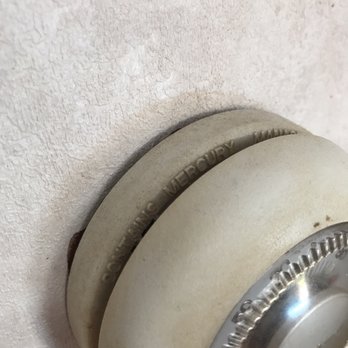 Travel Inn - Dirty thermostat - Hotels Near Me - Orange, Massachusetts