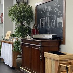 The Farmhouse Cafe & Mercantile