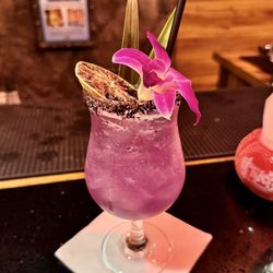 Lava Lounge Waikiki - Purple monarch