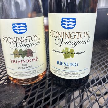 Stonington Vineyards Inc - Wineries Near Me - Stonington, Connecticut