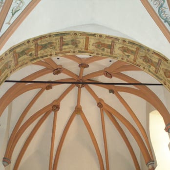Kronenburg - Der Kirchenraum ist sehr schön ausgemalt - Landmarks & Historical Buildings Near Me - Dahlem, NW