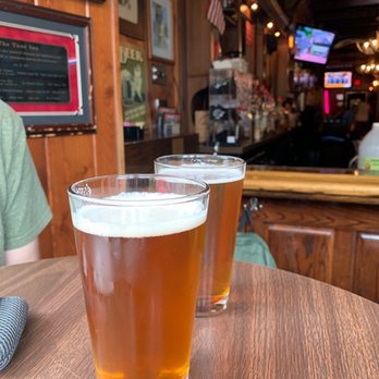 Tune Inn - Cold beer on a hot day... - Dive Bars Near Me - Washington, DC, District of Columbia Tune Inn - Cold beer on a hot day... - Dive Bars Near Me - Washington, DC, District of Columbia
