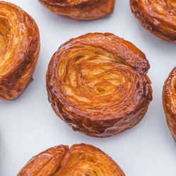 Le Petit Pain - Kouign Amann