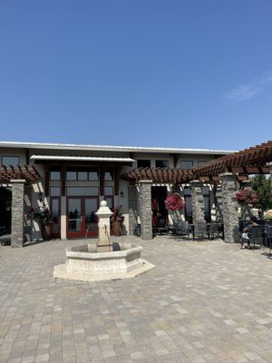 Koenig Vineyards by null
