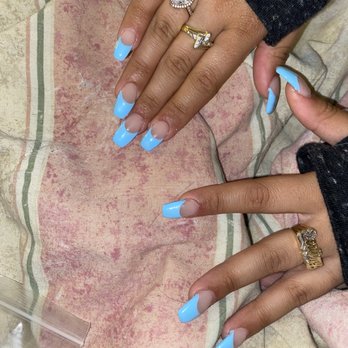 Capri Nails And Spa - Wide, bumpy and weird. This picture doesn't even show how it really looks in person. - Nail Salons Near Me - Oceanside, New York