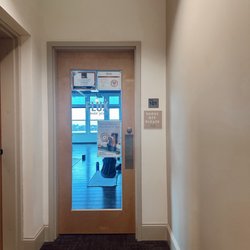 FLUX Power Yoga - Front entrance