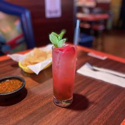 Casa Blanca Restaurant - Strawberry mojito