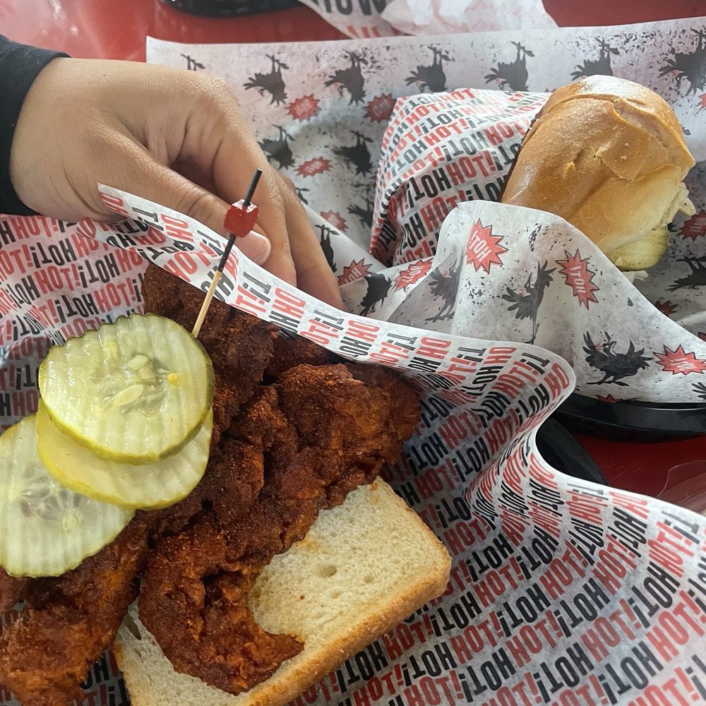 Howlin' Ray's - hot sando - Southern Near Me - Pasadena, California