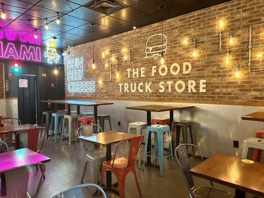 The Food Truck Store - North Miami by null