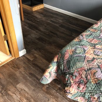 West Wind Motel - New wood floors - Hotels Near Me - West Chicago, Illinois West Wind Motel - New wood floors - Hotels Near Me - West Chicago, Illinois