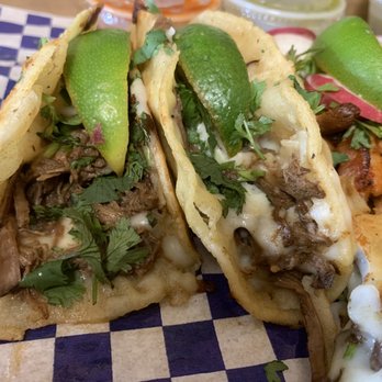 La Catrina - Quesabirria and al pastor tacos - Food Trucks Near Me - Albuquerque, New Mexico