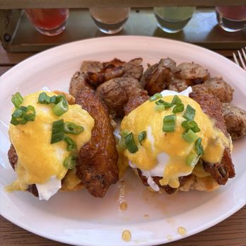 Hash Kitchen - The Side Chick Benedict * - New American Near Me - Gilbert, Arizona Hash Kitchen - The Side Chick Benedict * - New American Near Me - Gilbert, Arizona