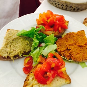 Tempio di Bacco - Bruschetta.  Two with cherry tomatoes and olive oil, one with sundried tomato pate and the other with green olive pate.  We liked it. - Italian Near Me - Rome, RM