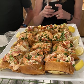 Red's Best - Lobster Roll Heaven - Seafood Near Me - Boston, Massachusetts