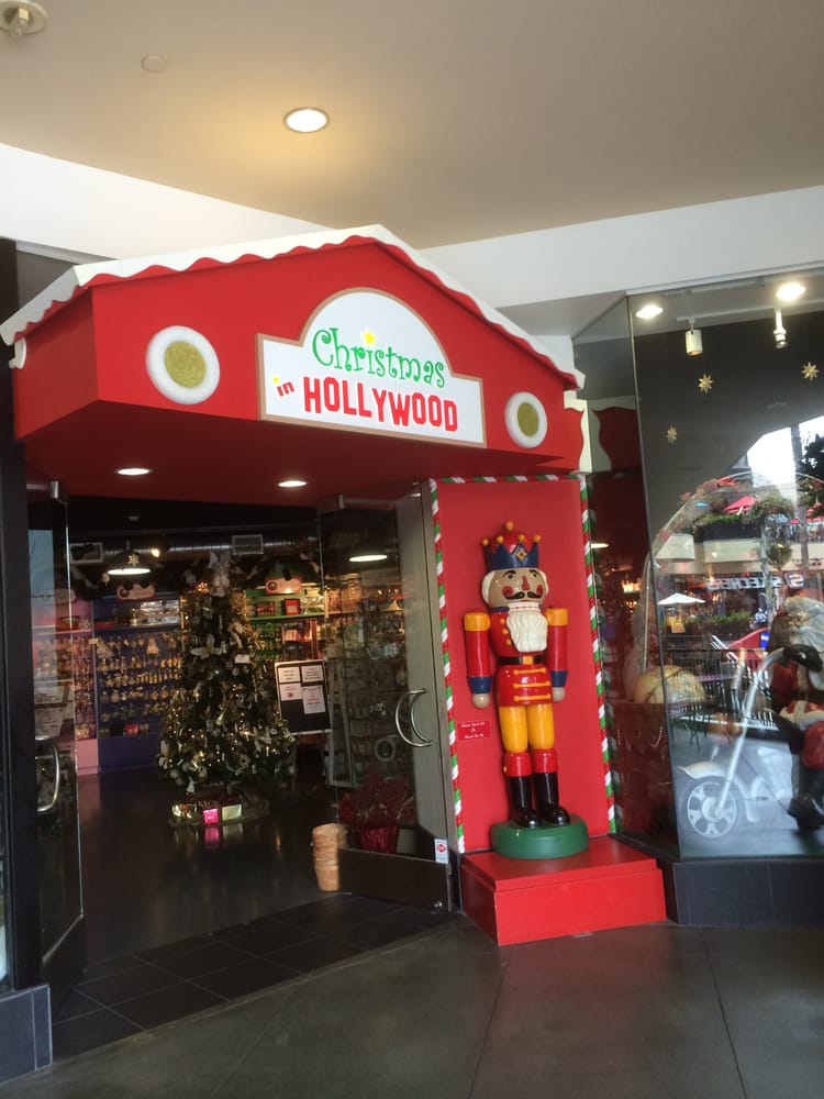 CHRISTMAS IN HOLLYWOOD CLOSED 6801 Hollywood Blvd, Los Angeles