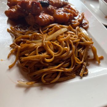 Bamboo Cafe - Orange chicken and shrimp with lomein - Vietnamese Near Me - Camden, Arkansas