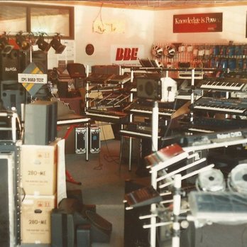 Kraft Music - 1986, when Kraft Keyboards was freshly incorporated and resided on Milwaukee's Eastside. - Musical Instruments & Teachers Near Me - Franklin, Wisconsin