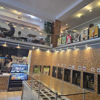 Cocomero - Ice Cream & Frozen Yogurt Near Me - Champaign, Illinois