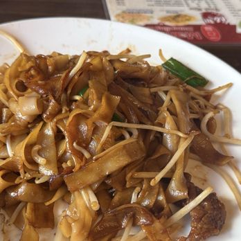 Mama Lu’s Dumpling House - beef chow fun - Chinese Near Me - Pasadena, California Mama Lu’s Dumpling House - beef chow fun - Chinese Near Me - Pasadena, California