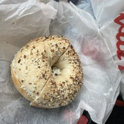 Jersey Bagels - Yum