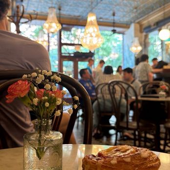 Cafe Deko - Coffee & Tea Near Me - Chicago, Illinois
