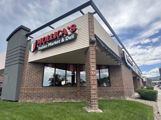 Mollica's Italian Market and Deli by null