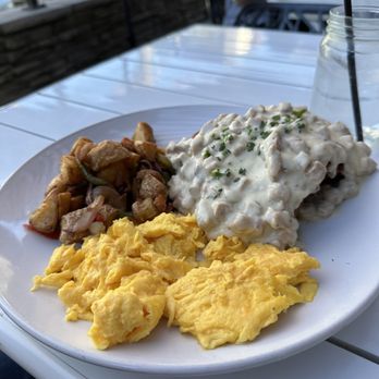 Toast Kitchen & Bar - Country Fried Steak - Breakfast & Brunch Near Me - Brea, California Toast Kitchen & Bar - Country Fried Steak - Breakfast & Brunch Near Me - Brea, California