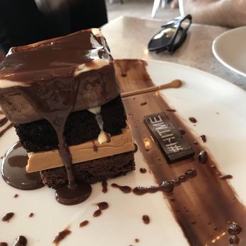 Catch NYC - Hit Me Chocolate Cake - Asian Fusion Near Me - New York, New York Catch NYC - Hit Me Chocolate Cake - Asian Fusion Near Me - New York, New York