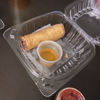 Mama’s Thai Cuisine - Spring rolls (came with 3) - Thai Near Me - Pittston, Pennsylvania