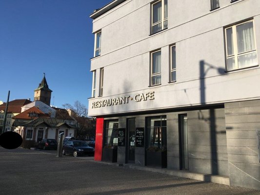 Hotel U Zvonu by null