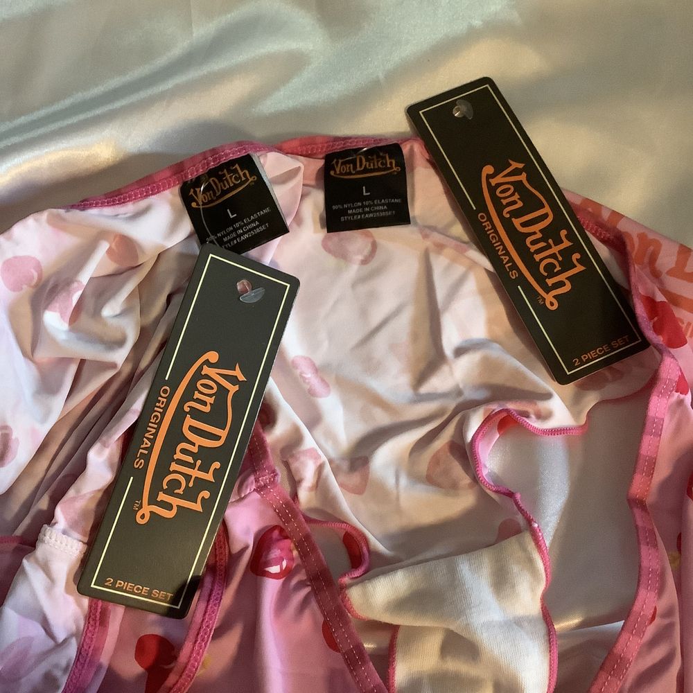 Fashion Nova - Fake - Women's Clothing Near Me - Burbank, California Fashion Nova - Fake - Women's Clothing Near Me - Burbank, California