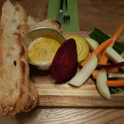 Hood - Hummus starter
