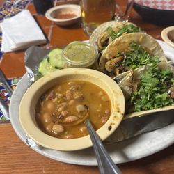 El Rey - Tacos Street!!!! Great frijoles charros and tacos!!