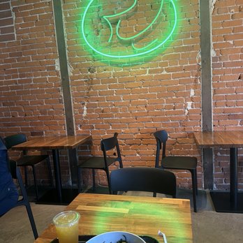Jade Rabbit - Nice ambiance and good passion fruit iced tea - Chinese Near Me - Santa Monica, California