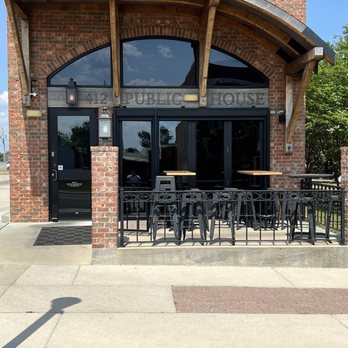 412 Public House - Gastropubs Near Me - Cullman, Alabama