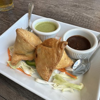 Dawat - Veggie samosas - Indian Near Me - Charlotte, North Carolina Dawat - Veggie samosas - Indian Near Me - Charlotte, North Carolina