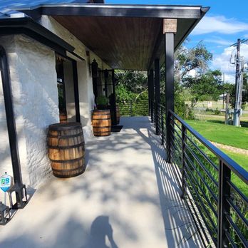 Twine Bulverde - Wine Bars Near Me - Bulverde, Texas
