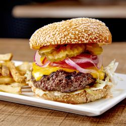 1886 Brewing - 1886 Cheeseburger