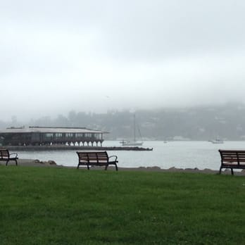 Hamburgers - Enjoy your burger with a Bay view in the park across the street - Burgers Near Me - Sausalito, California Hamburgers - Enjoy your burger with a Bay view in the park across the street - Burgers Near Me - Sausalito, California