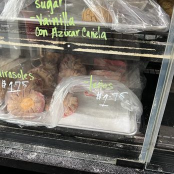 La Espiga De Oro - Vegan Girasoles - Bakeries Near Me - Salida, California