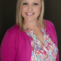 Active Oregon Chiropractic - Dr Stephanie Tolonen (Dr T), an auto injury and sports injury chiropractic physician, in Oregon City, OR. Photo by Sara May Photography