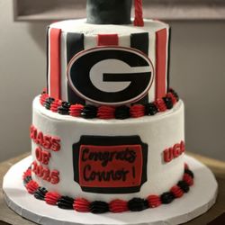 Bee's Knees Bakery - Graduation Cakes
